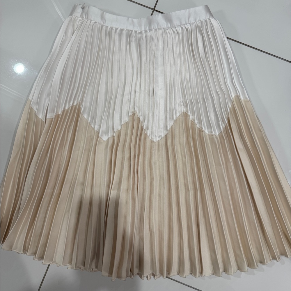 Endless Rose White and Tan Pleated Midi Skirt